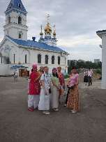 Наша группа на монастырском дворе Наша группа на монастырском дворе